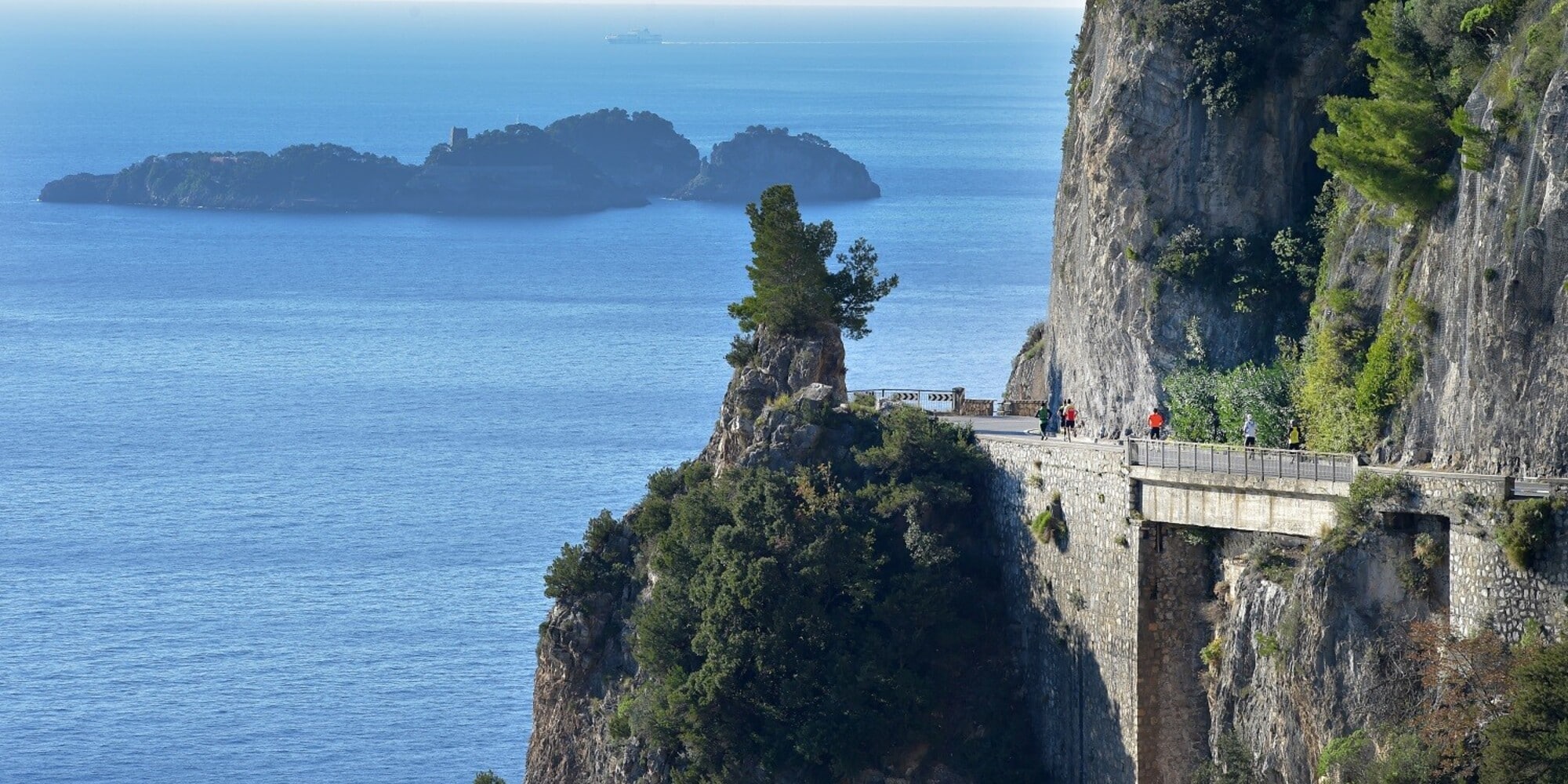 Rivelate le T-shirt di Sorrento Positano Panoramica e Ultramarathon del 5 dicembre