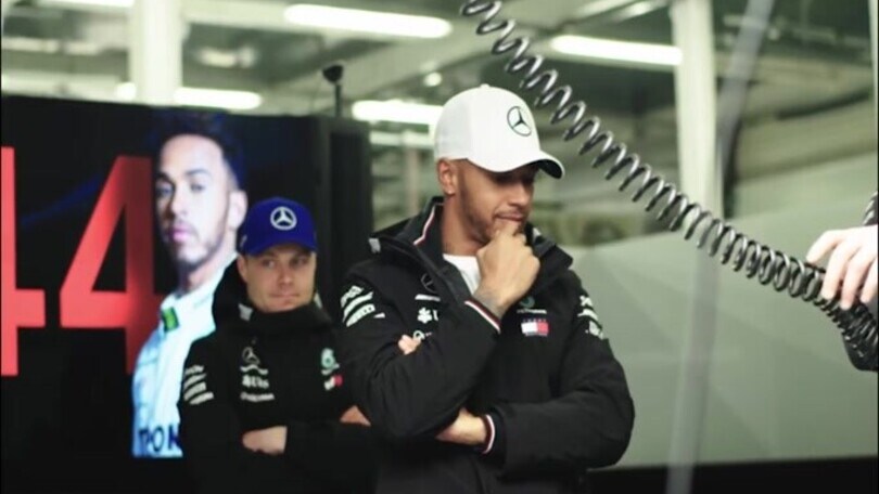 F1, Hamilton vince in Qatar: ora è a -8 da Verstappen