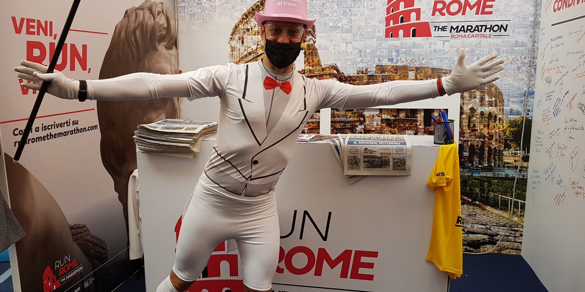 Frac e cilindro rosa, Bruno Buzzi corre l’Asics Firenze Marathon “per Irene”