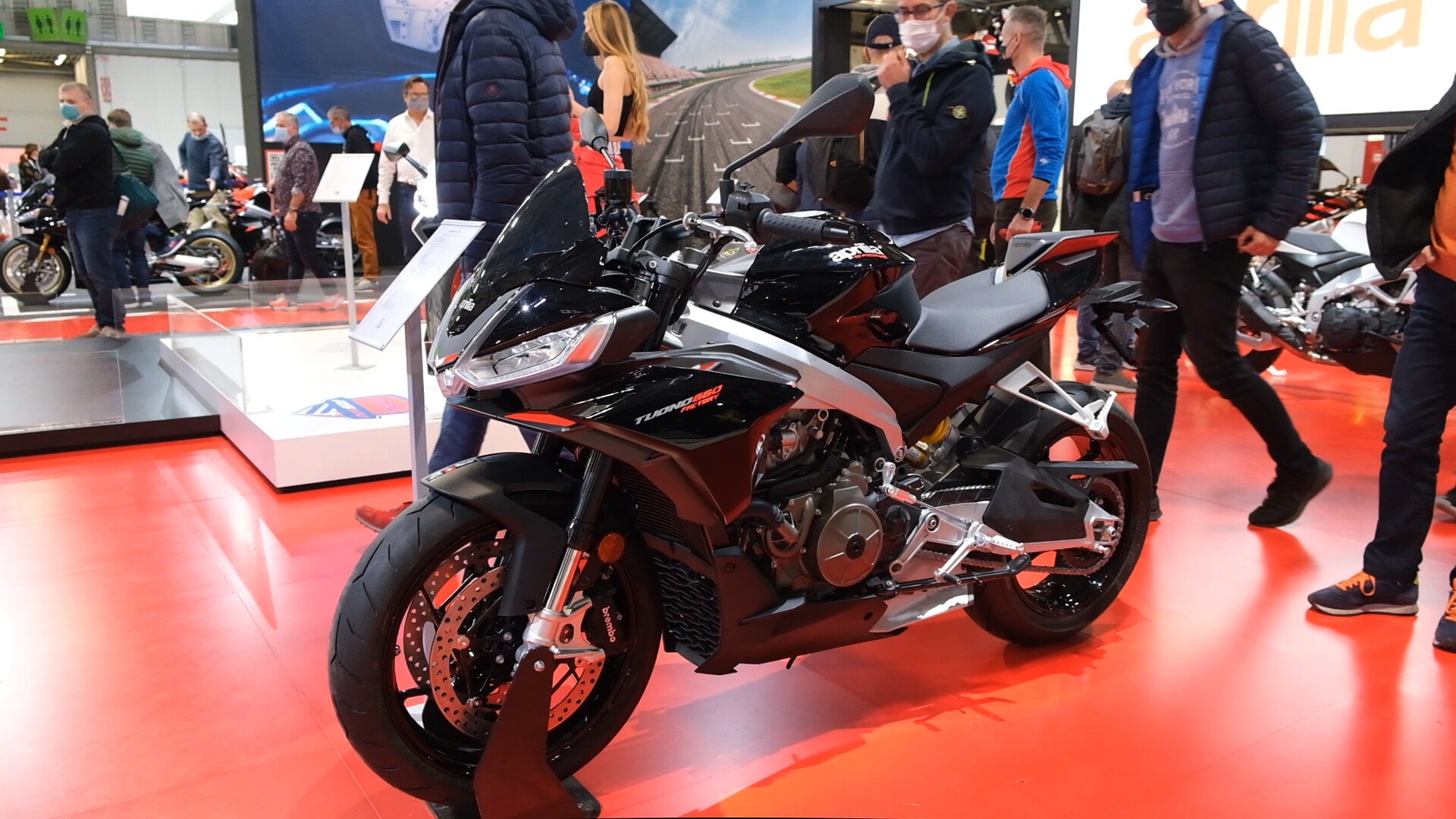 Aprilia: ad EICMA arriva una Tuono 660 ancora più cattiva