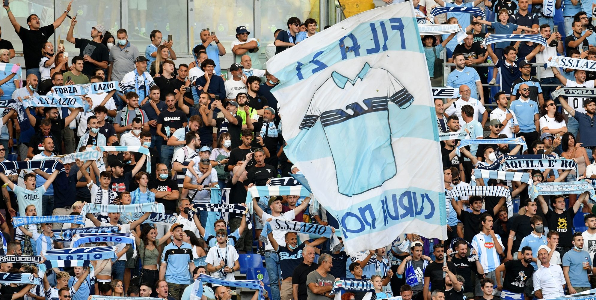 Lazio, 550 tifosi biancocelesti a Marassi