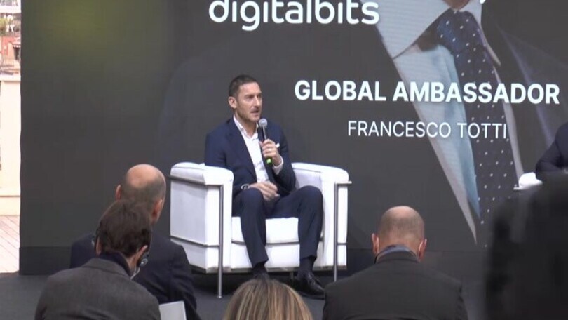 Totti: "A Roma si dice, se non sei della Roma non soffri"