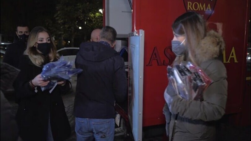 La Roma a supporto degli homeless assieme alla Caritas