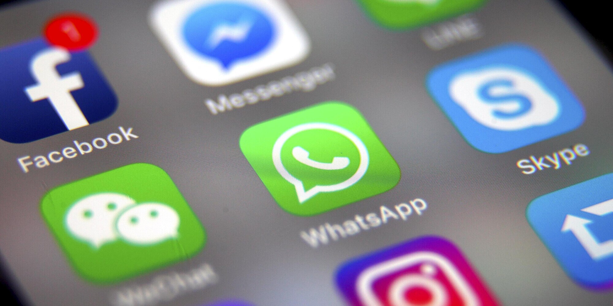 Accordo Ue: stop roaming a pagamento fino al 2032