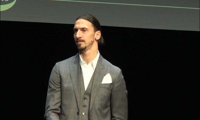 Ibra: "CR7 e Messi mi danno adrenalina. Anche lo scudetto"