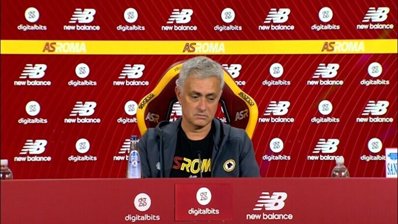 Mourinho: "Smalling ok. Non firmo per il pari. Ammiro l'Atalanta"