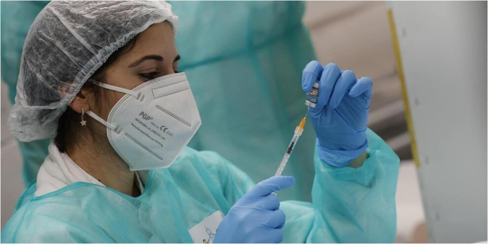 Covid: "Il vaccino Pfizer crea una barriera nel naso contro l'infezione"