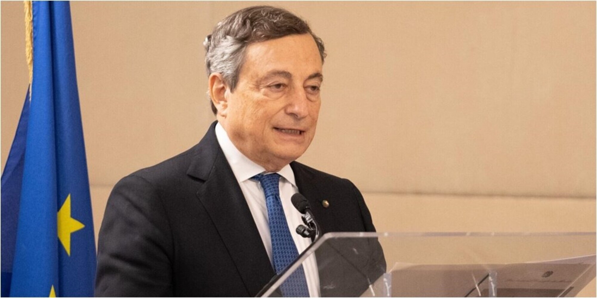Draghi: "Il vaccino resta l'arma migliore contro il Covid"