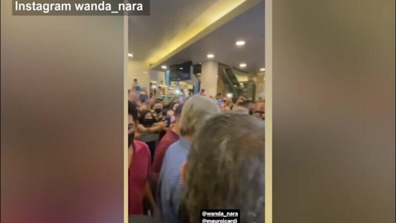 Buenos Aires, che folla per il negozio di Wanda