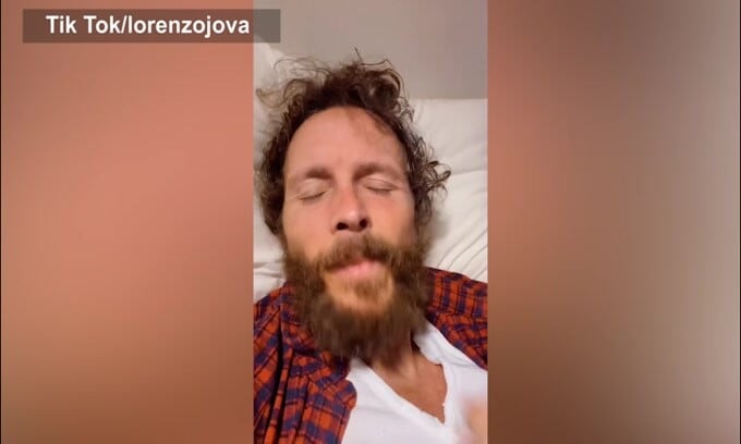 L'annuncio di Jovanotti: "Ho il Covid.."