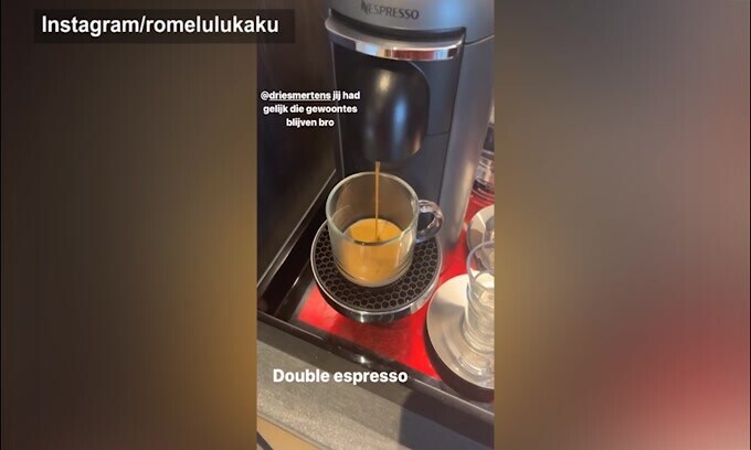 Lukaku beve il caffè e tagga Mertens: "Le vecchie abitudini.."