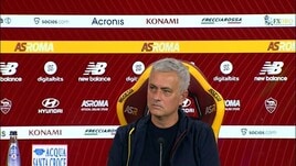 Mourinho scherza con il giornalista: "La tua domanda è bella, la mia risposta.."