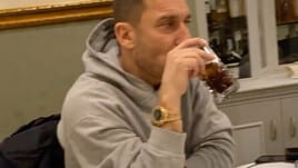 Totti e Ilary Blasi, risposta alla crisi: cena a ristorante con la famiglia