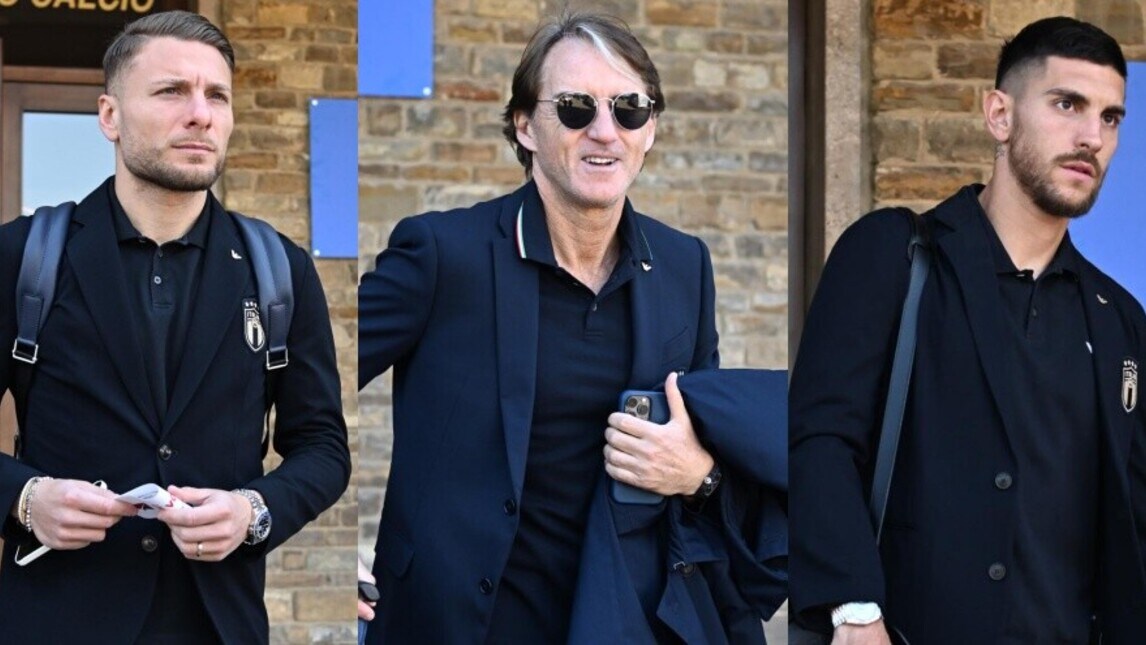 Italia in partenza per Palermo, Mancini sorridente