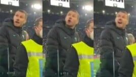 Dzeko furioso con un tifoso della Juve: "Alzati se hai i c*******"