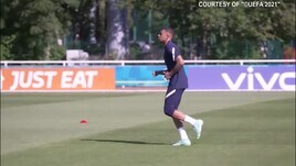 Psg, 230 milioni a Mbappé per convincerlo?