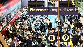 Fiorentina, che festa: centinaia di tifosi ad accogliere la squadra!