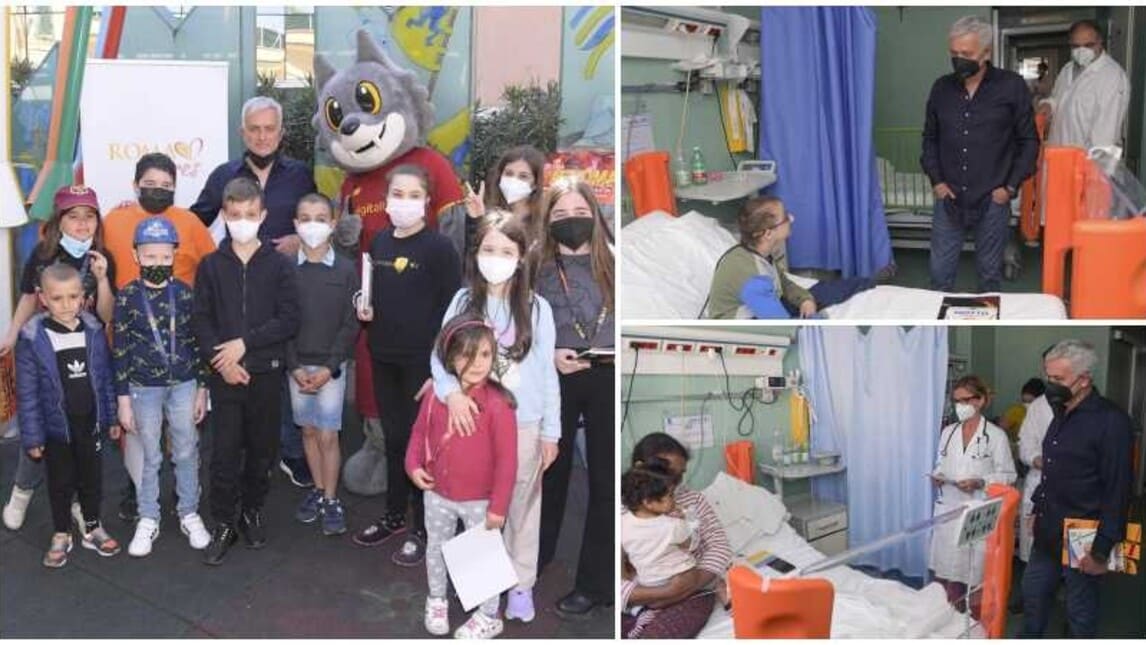 Roma, Mourinho visita i piccoli pazienti del Bambino Gesù