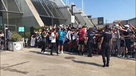 Juve, foto e autografi per Szczesny e Locatelli
