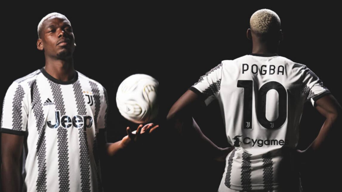 Juve, riecco Pogba: in posa con la maglia numero 10