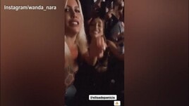 Altra notte "loca" per Wanda Nara in discoteca