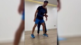 Djokovic si allena a colpi… di capoeira!