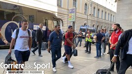 La Roma parte per Salerno: che entusiasmo per Zaniolo e Dybala!