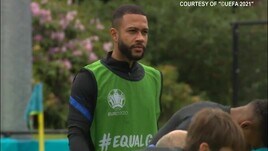 Dalla Spagna: "Juve, Depay potrebbe arrivare martedì in Italia"