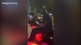 Shaquille O'Neal, la moto è un vero bolide