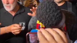 Lecce, i tifosi travolgono Umtiti: lui scoppia in lacrime