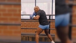 Un pugno dopo l’altro, la potenza di Mike Tyson a 56 anni