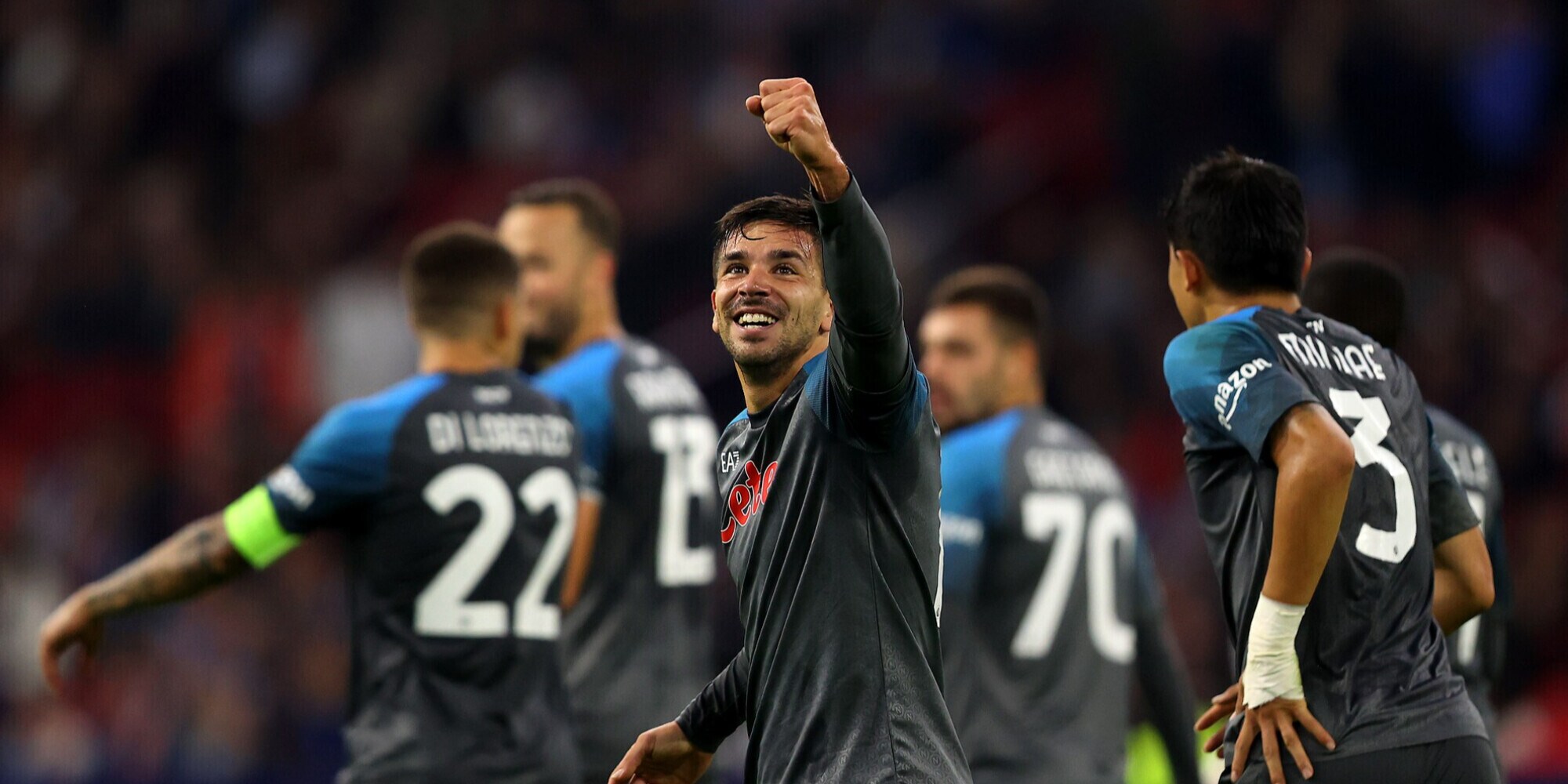 Napoli, il modello che sfila per l’Europa