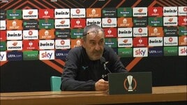 Sarri show col giornalista: "Che fa? Se ne va?"