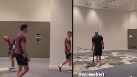 Müller vs Kimmich, il ritorno del calcio-tennis