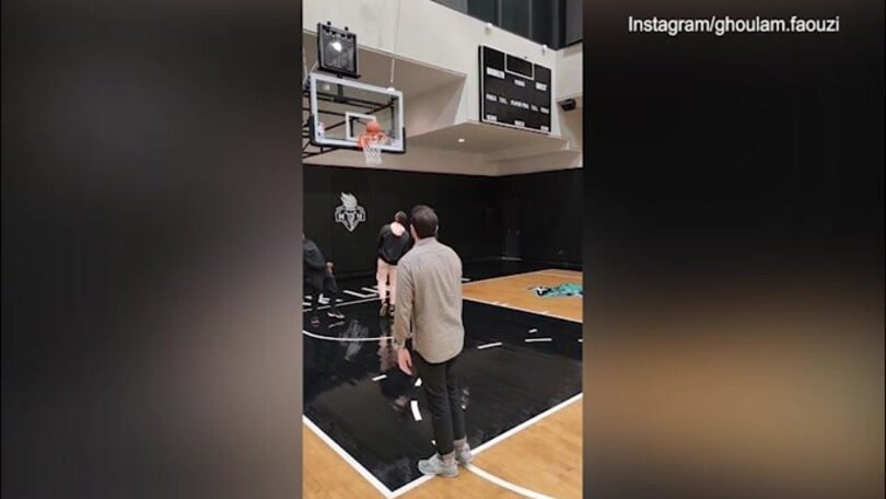 Che fine ha fatto Ghoulam? Eccolo negli States mentre gioca a basket!