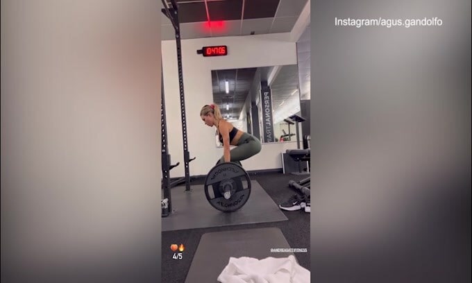 Agustina passione palestra...e Lautaro apprezza!