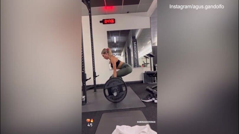 Agustina passione palestra...e Lautaro apprezza!