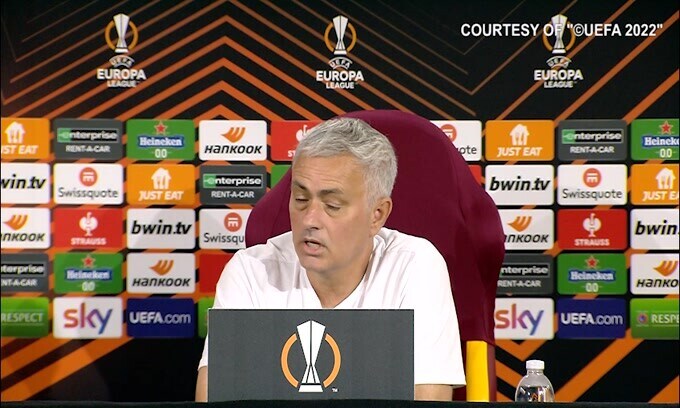 Mourinho: "Non mi sorprenderebbe se domani Abraham segnasse"