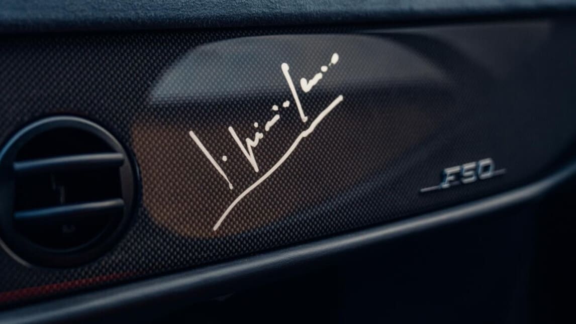 Ferrari F50 appartenuta a Michael Schumacher all'asta