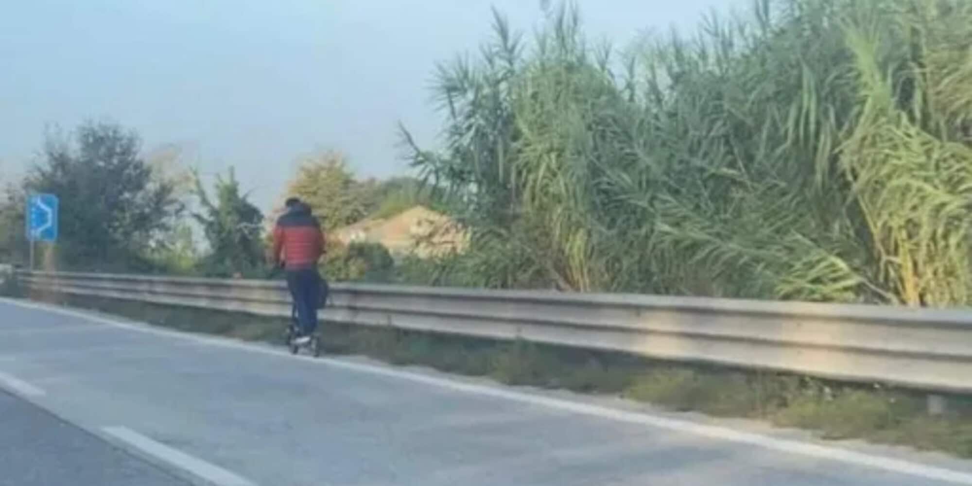 Col monopattino in autostrada: follia a Civitanova Marche