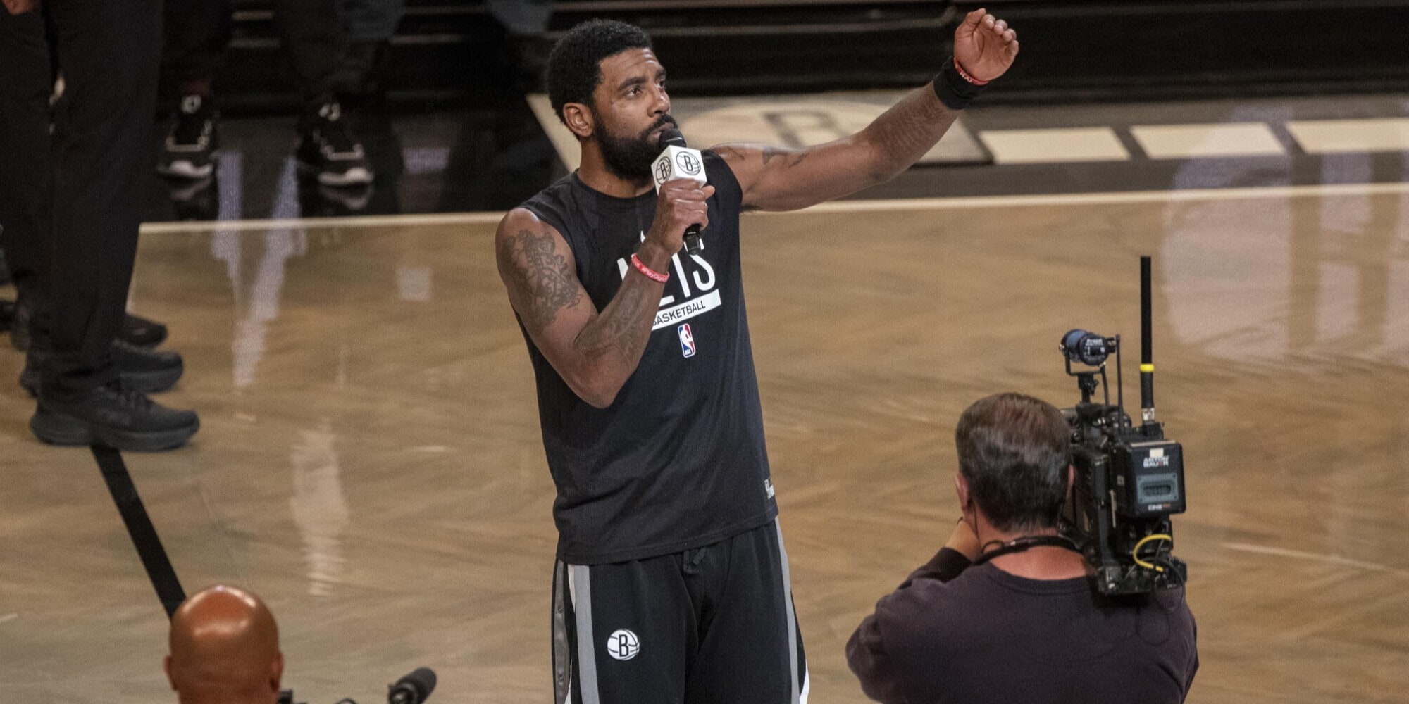 Nba, i Nets sospendono Irving per tweet antisemita