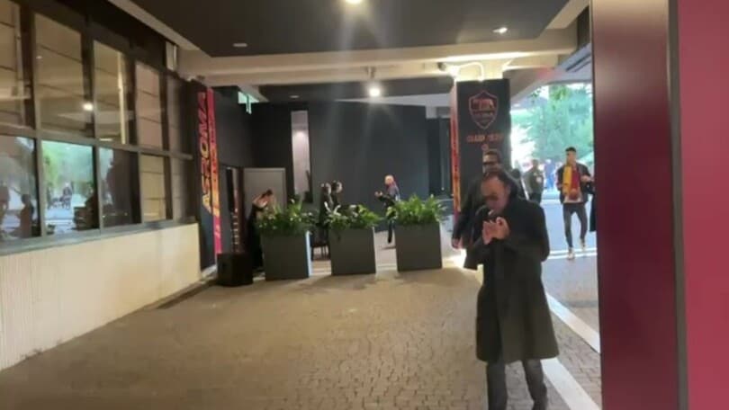 Ultimo e Venditti entrano all'Olimpico per vedere il derby