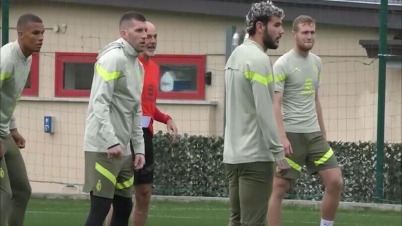 Milan, allenamenti sotto gli occhi di Maldini e Massara