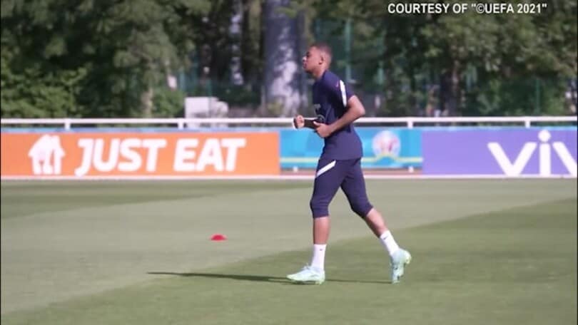 Psg, Mbappé shock: “Pensano che io sia una scimmia”