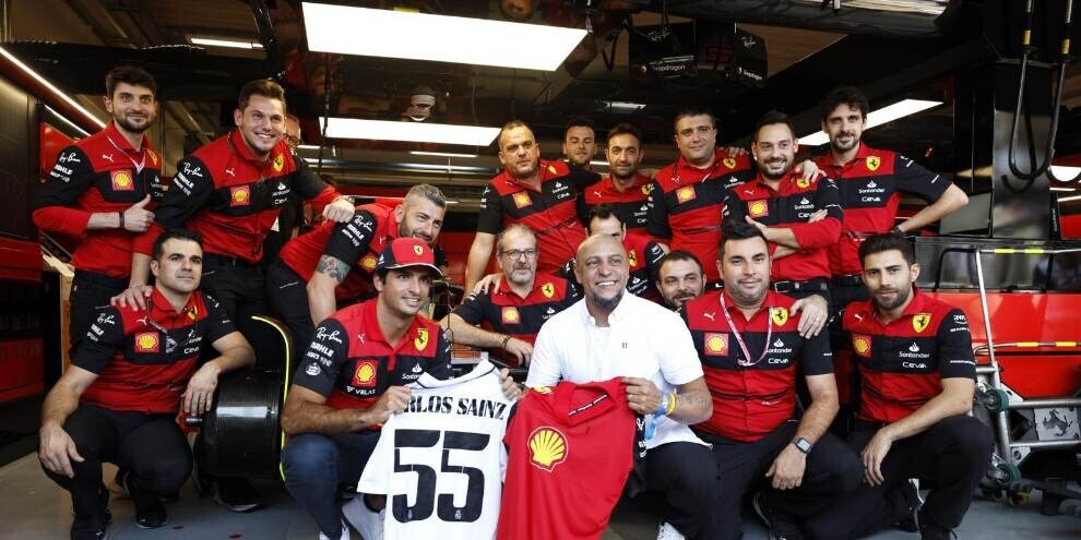 Roberto Carlos impazzisce per Sainz, Alonso e Verstappen al GP del Brasile!