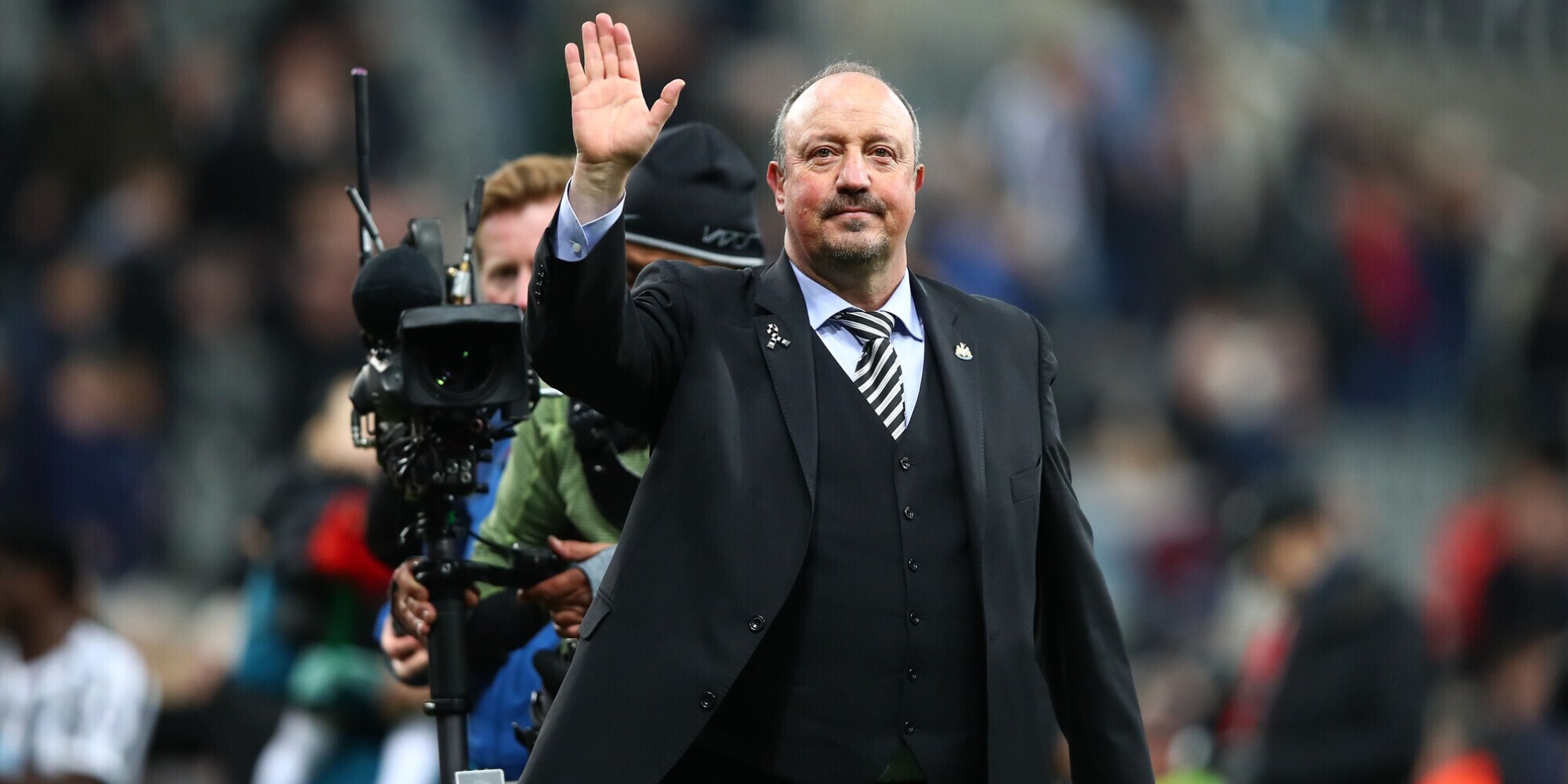 Benitez: “Scudetto al Napoli e tocco ferro”