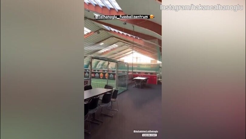 Calhanoglu mostra il centro sportivo condiviso con la sua famiglia