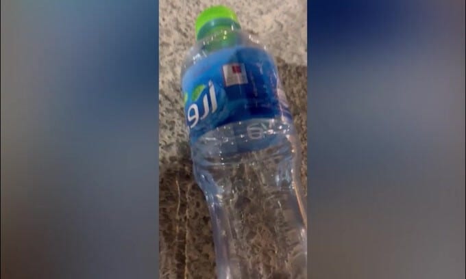 Qatar 2022, la curiosa storia delle bottigliette d'acqua negli stadi