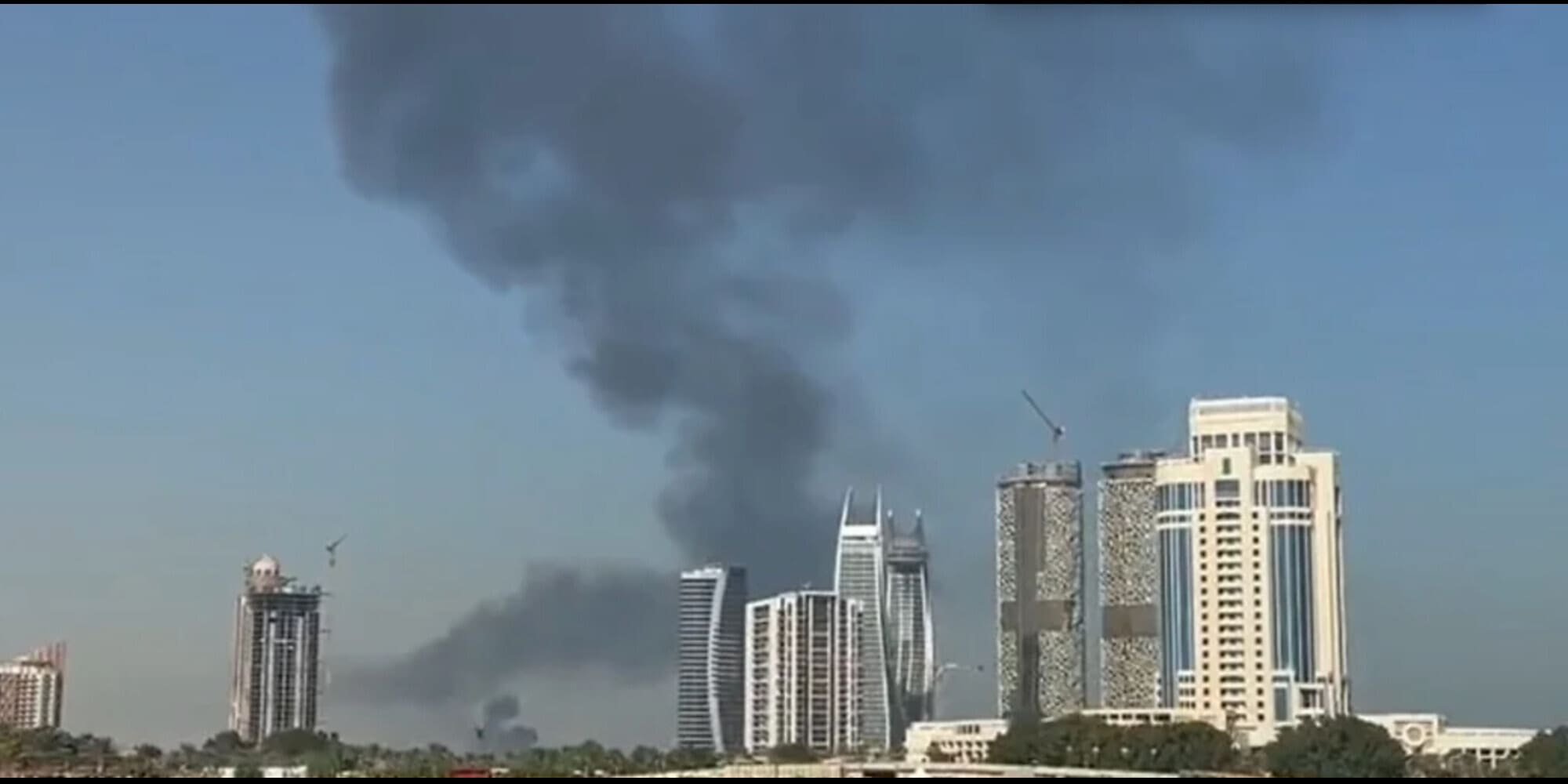Mondiali in fiamme, scoppiato un incendio vicino allo stadio di Argentina-Messico