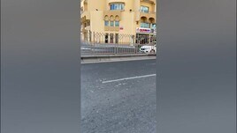 Le strane grate in mezzo alla strade del Qatar: a cosa servono